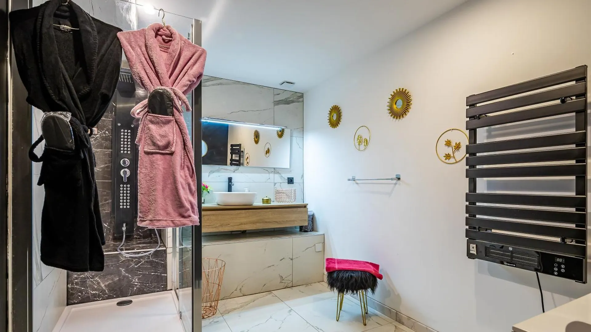 Sweet Dreams Jacuzzi Hotel Le Breuil  Frankrijk